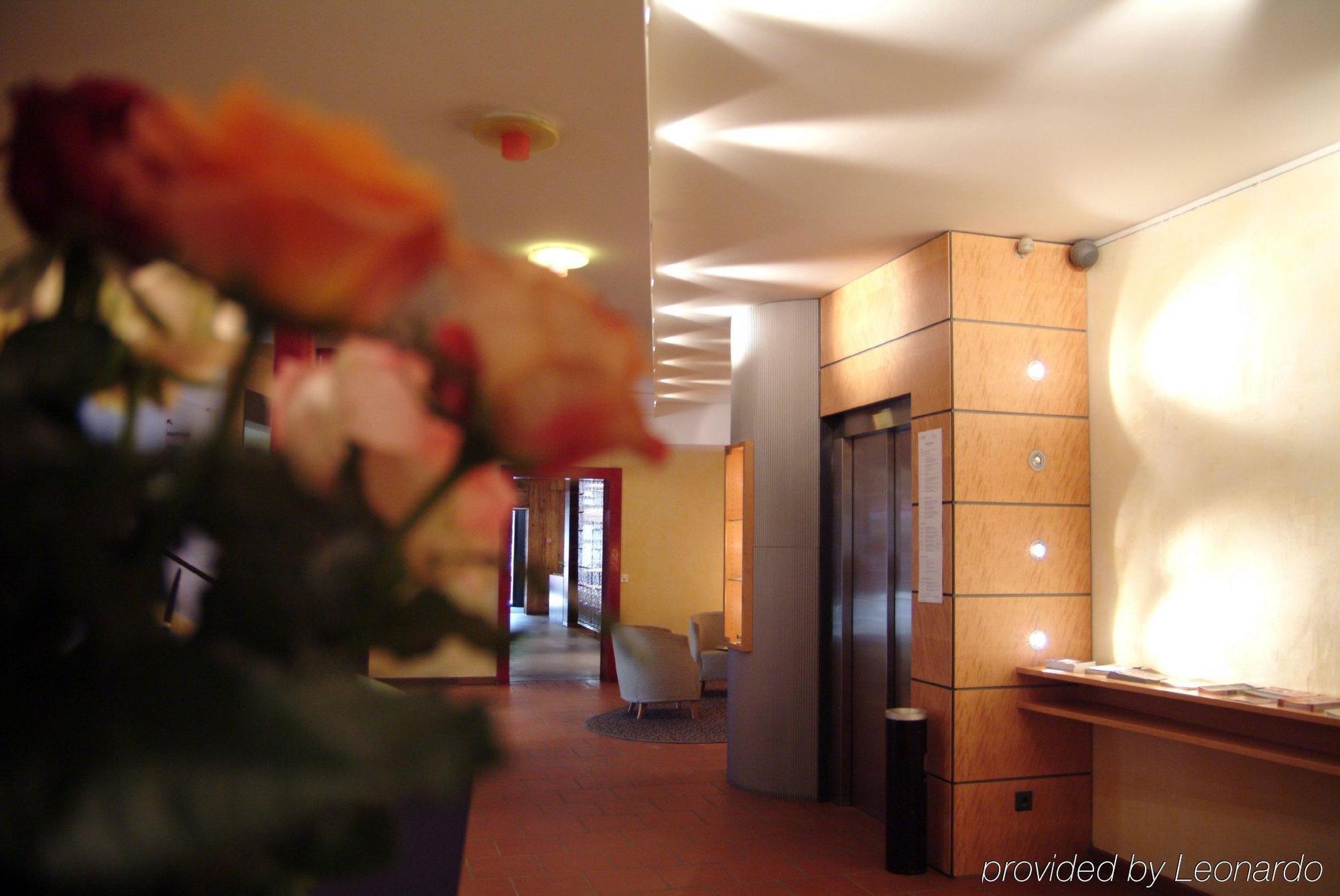 Tailormade Hotel Krone Sarnen Room photo